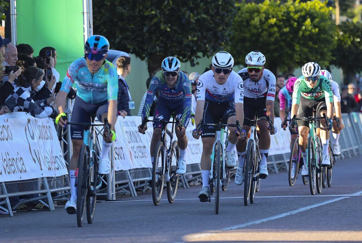 Las imágenes de la Vuelta Ciclista de Estivella Las imágenes de la Vuelta Ciclista de Estivella