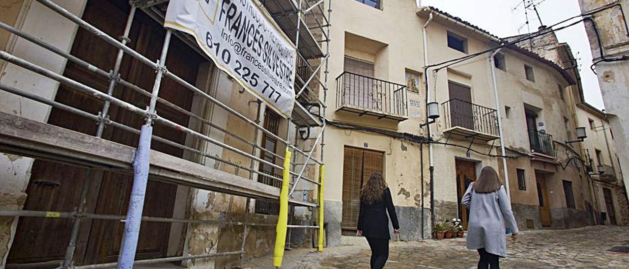 Rehabiltación de una casa del Barri Medieval de Bocairent | LEVANTE-EMV