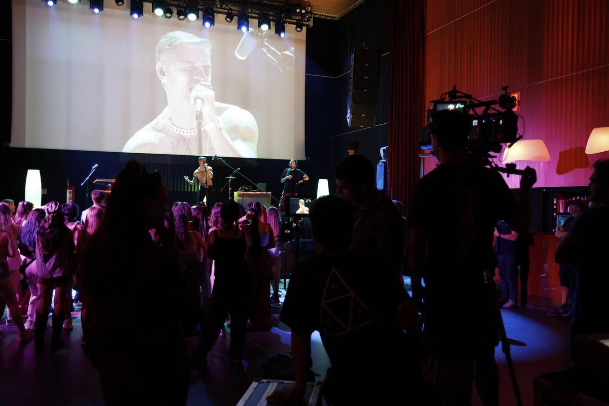 Un momento de los rodajes de 'Operación Camarón 2' en la Sala Capitol, esta semana.