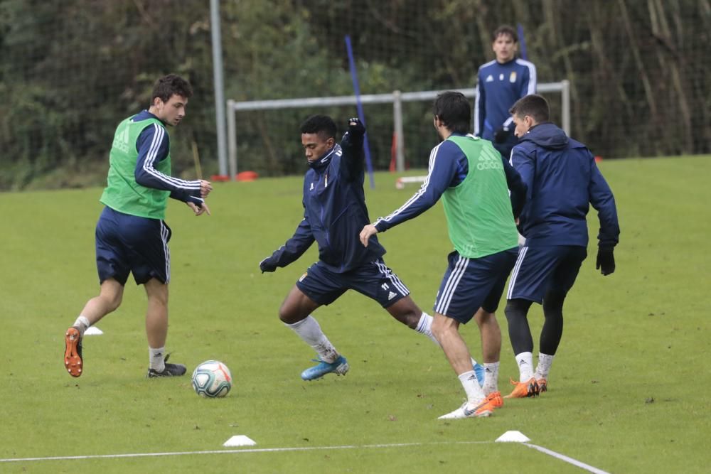 El Real Oviedo se ejercita en El Requexón