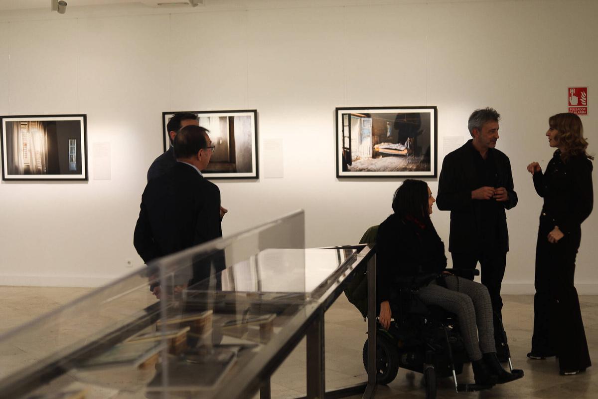 Zamora. inauguración de la exposición "Ciertos deslumbramientos" que aúna fotografías de José Ramón Vega y textos de Tomás Sánchez Santiago
