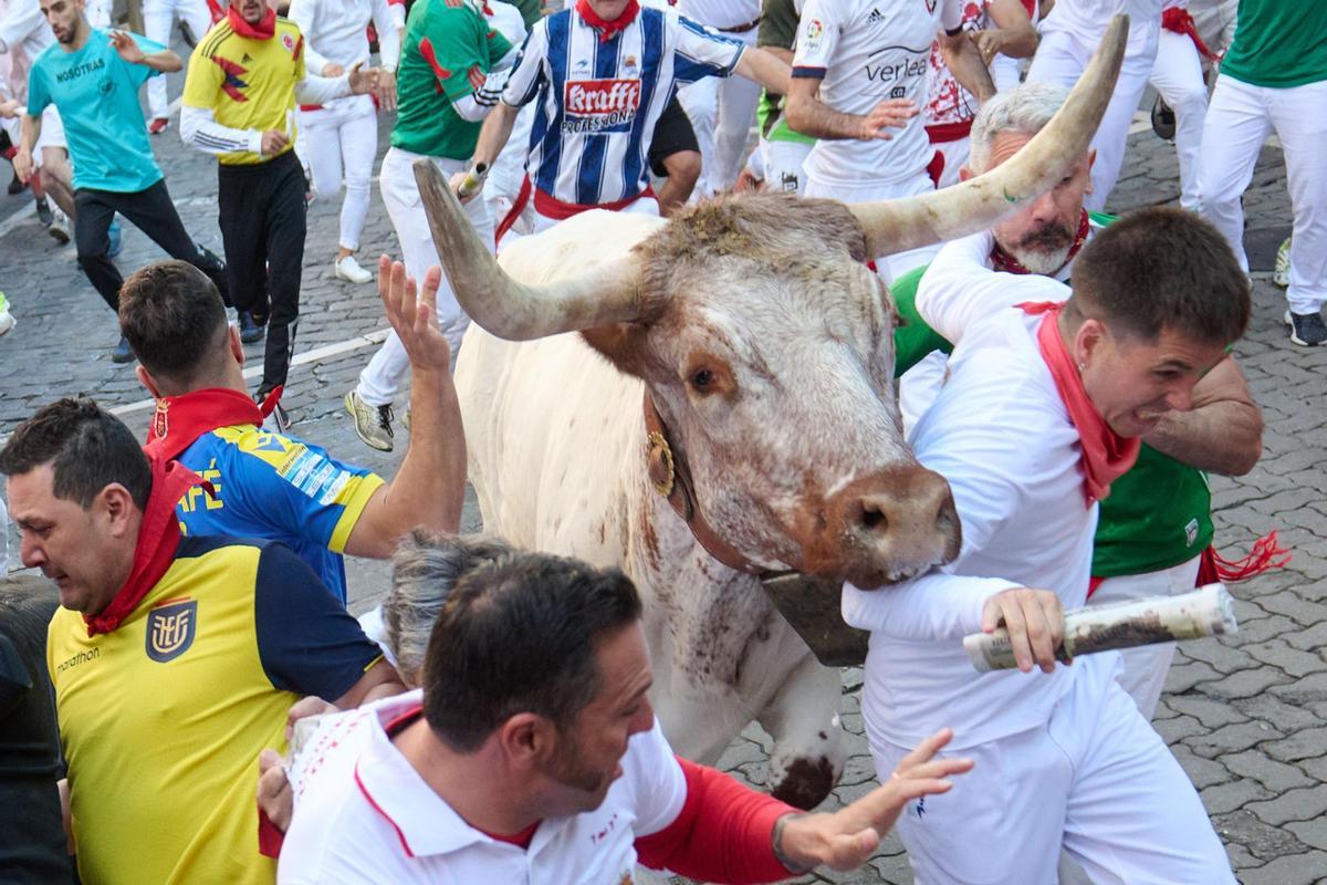 Segundo encierro de (152282829).jpg