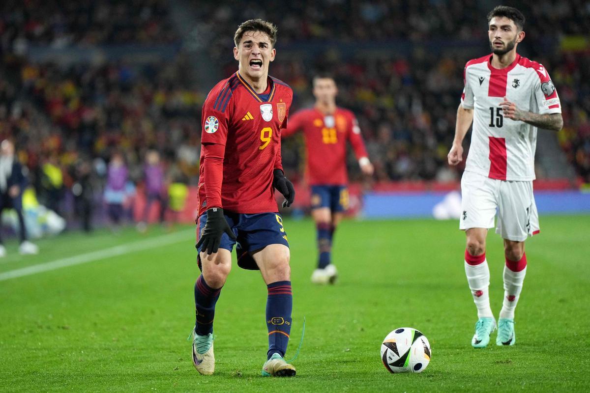 Lo que ningún culé quiere ver: Gavi, abatido tras su grave lesión en la rodilla