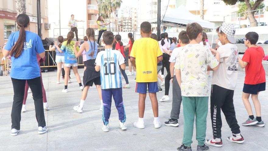 Los jóvenes, primeros en disfrutar de “El Campello Fitness” que se celebra este fin de semana