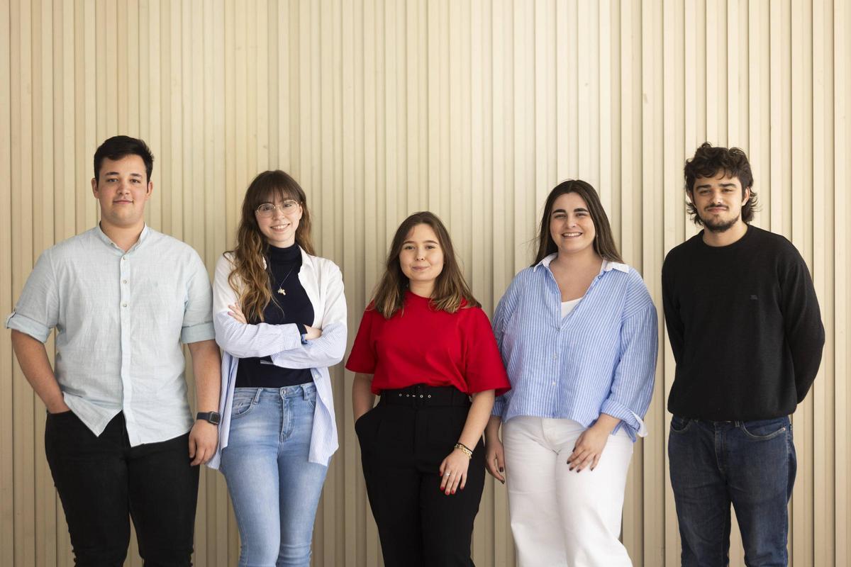 Marc Cháfer, Alejandra Corredera, Sofia Maschenko, Elia Amiguet y Ariel Galarza, estudiantes de la UCH-CEU..