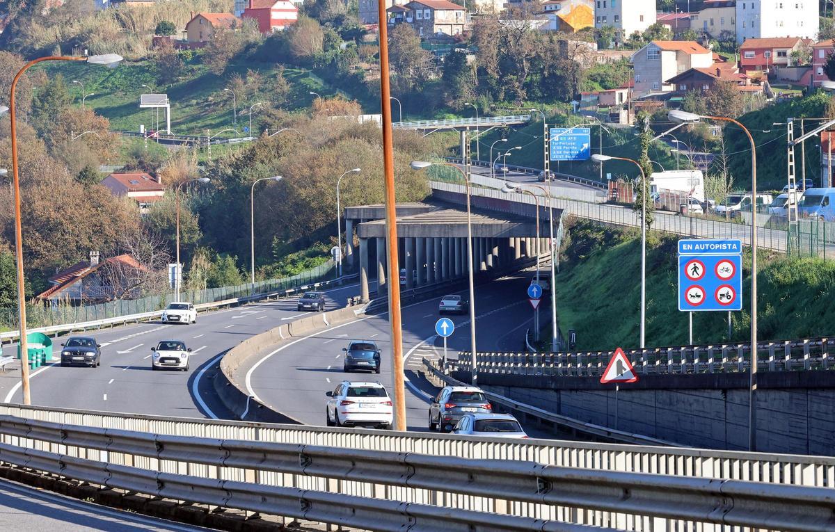 AP-9 a su paso por Teis.