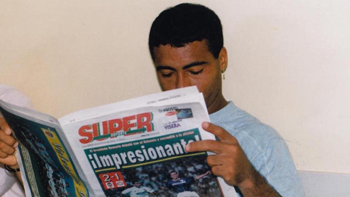 Romario leyendo el Super