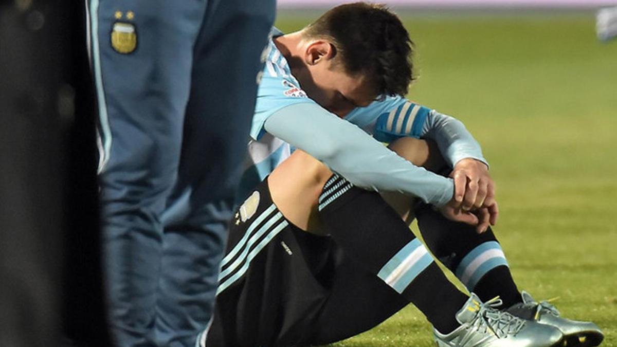 Leo Messi, imagen de la desolación tras el partido