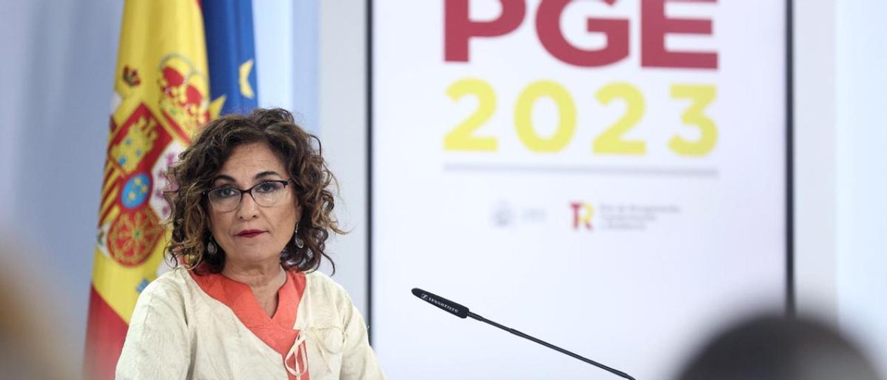 La ministra María Jesus Montero presenta los presupuestos de 2023 de los que se desconoce la ficha canaria