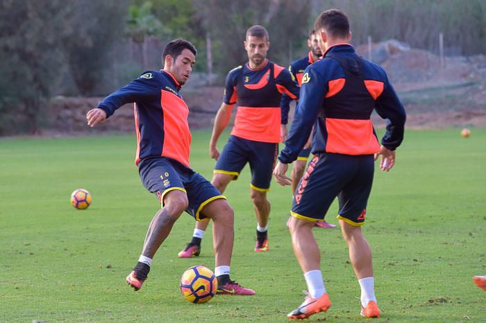 Entrenamiento de la UD en el campo de Las Burras