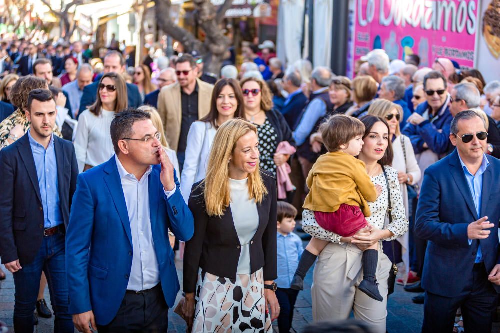 Más de 500 músicos marcan el ritmo en el inicio de las Fiestas de Benidorm