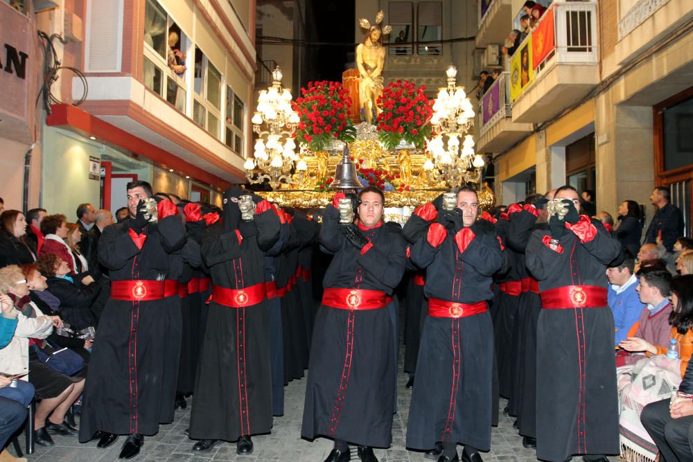 El primer trono mixto de Cartagena marca la procesión del Prendimiento