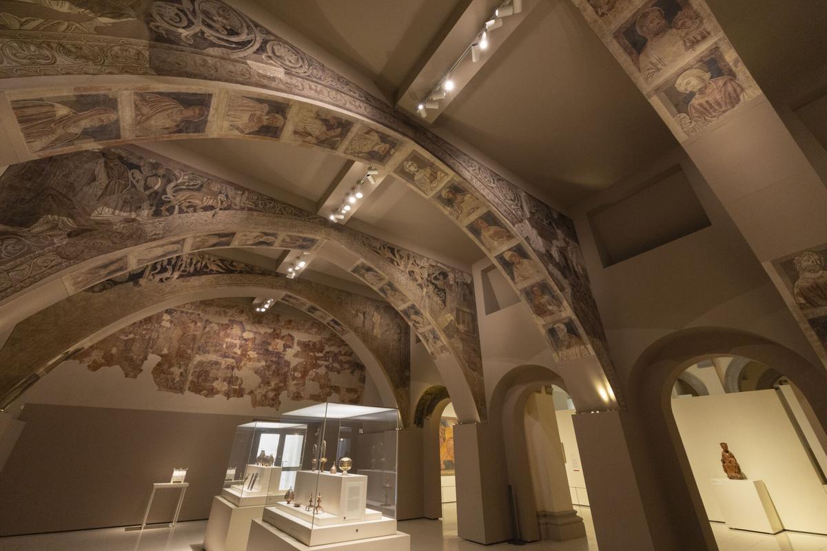 La jutge rebaixa la pretensió de Sixena d’"interrogar" els tècnics del MNAC i només permet "obtenir informació" per elaborar un tercer cronograma