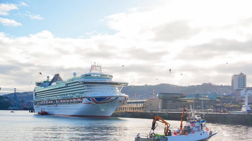 El «Ventura», el primero de los doce cruceros que se avecinan