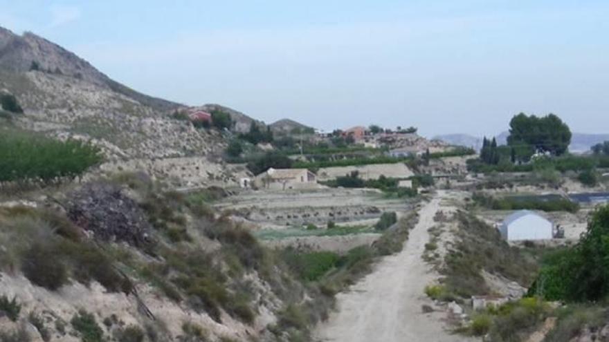 La Vía Verde, en el paraje de la Ribera de los Molinos, en Mula.