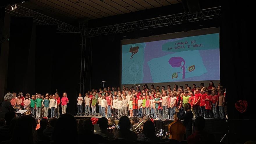 Prop de 200 infants de la comarca canten a la unió i l&#039;entesa a Solsona