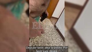 "Deja la pistola, por favor, déjala": este es el vídeo que se aporta como principal prueba de los supuestos malos tratos del máximo responsable de la Policía Nacional en Tenerife