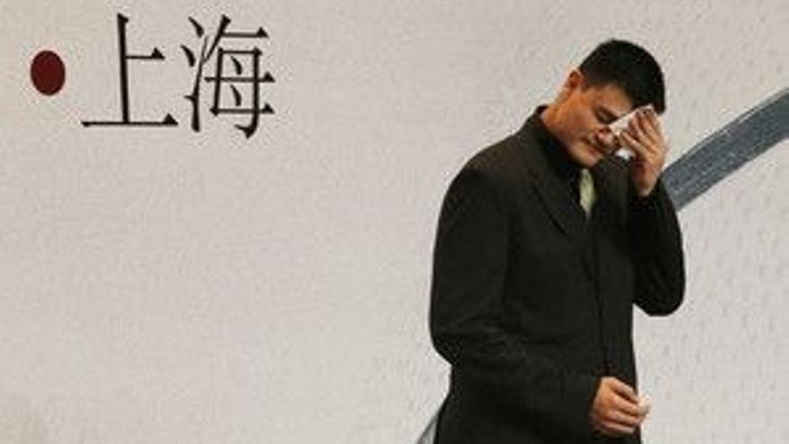 Yao Ming anuncia su retirada del baloncesto