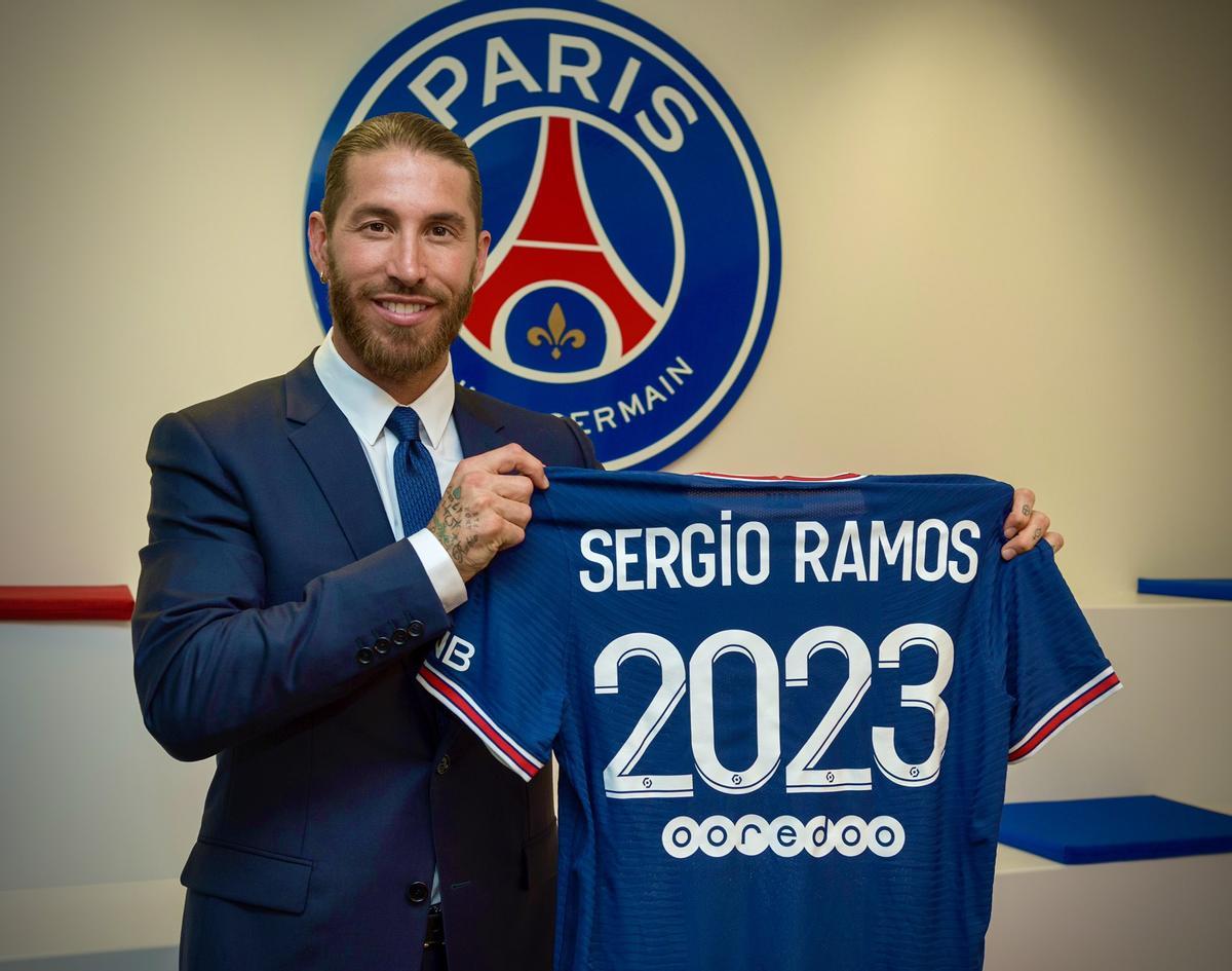 Sergio Ramos ja és oficialment nou jugador del PSG