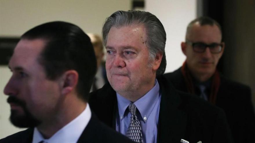 Bannon declarará ante un gran jurado por las interferencias rusas