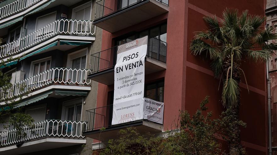 La compraventa de viviendas baja un 2,5% en octubre pese al récord de ventas de viviendas usada