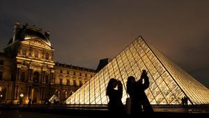 «Si el Louvre no es renova, haurà de tancar les portes»: un any després del robatori del segle, el seu president alerta del deteriorament del  museu
