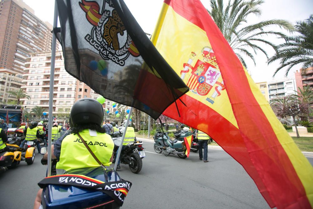 Manifestación por la equiparación salarial convocada por la asociación de policí­as Jusapol en Luceros