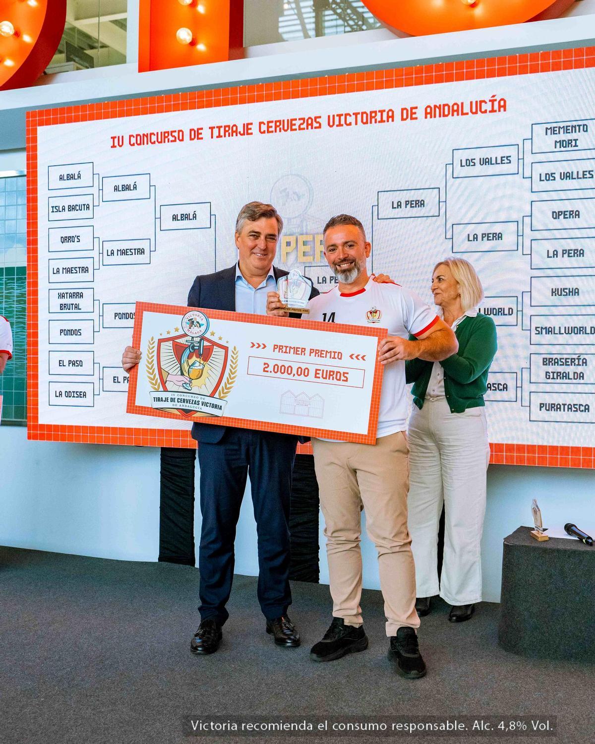 Alberto Torreblanca, de La Pera Gastrobar en Málaga, ganador del IV Concurso de Tiraje de Cervezas Victoria de Andalucía