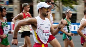 El reconeixement de l’equip olímpic a un esportista exemplar, Jesús Bragado, homenatjat a la vila.