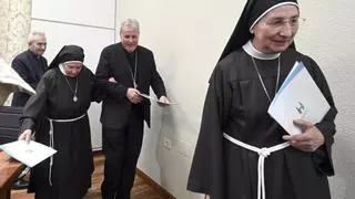 La Iglesia amenaza a las monjas de Belorado con la excomunión: destituyen a la abadesa y prohíben la entrada a Pablo de Rojas
