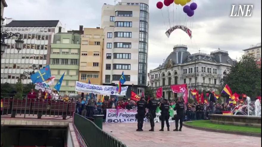 Premios Princesa de Asturias 2019: Así fueron las protestas en la plaza de la Escandalera
