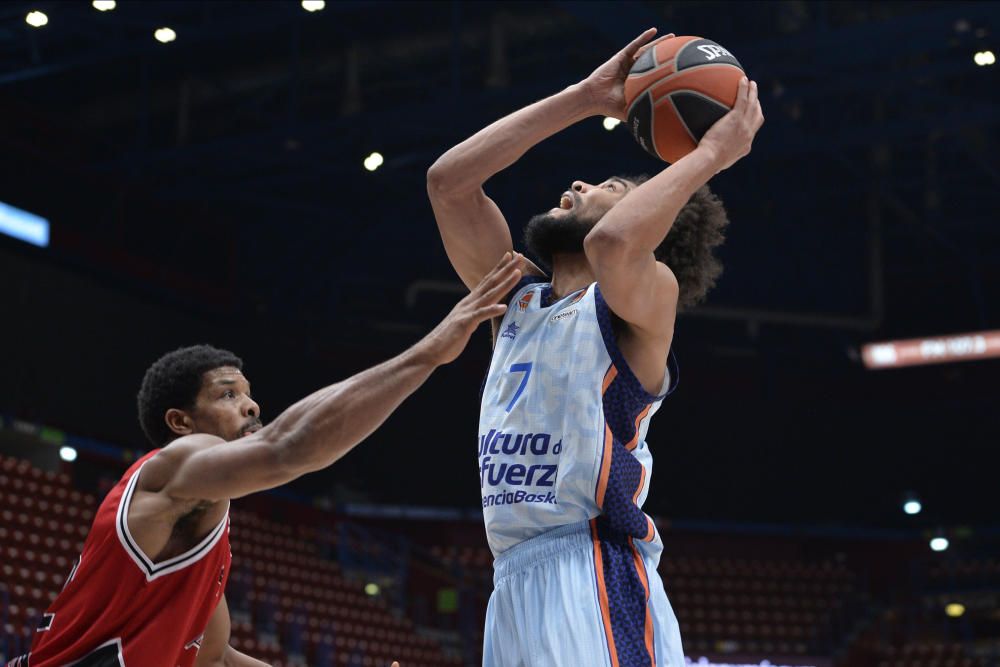 Armani Milan - Valencia Basket, en imágenes