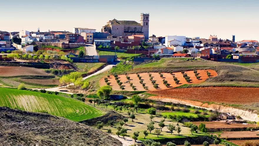 El lugar donde Santa Teresa se olvidó del baúl: así es el pueblo más antiguo de Castilla-La Mancha