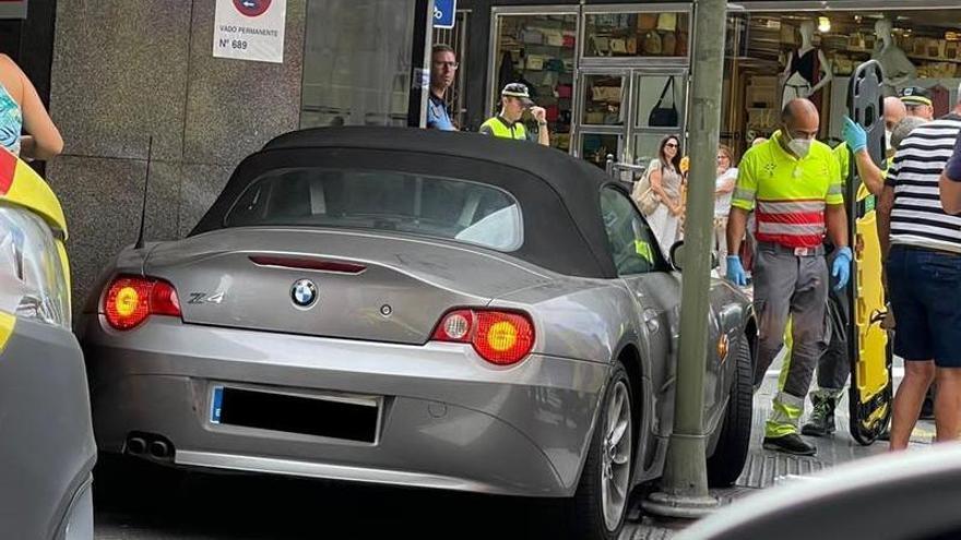 El vehículo implicado en el atropello del sábado en Mesa y López.