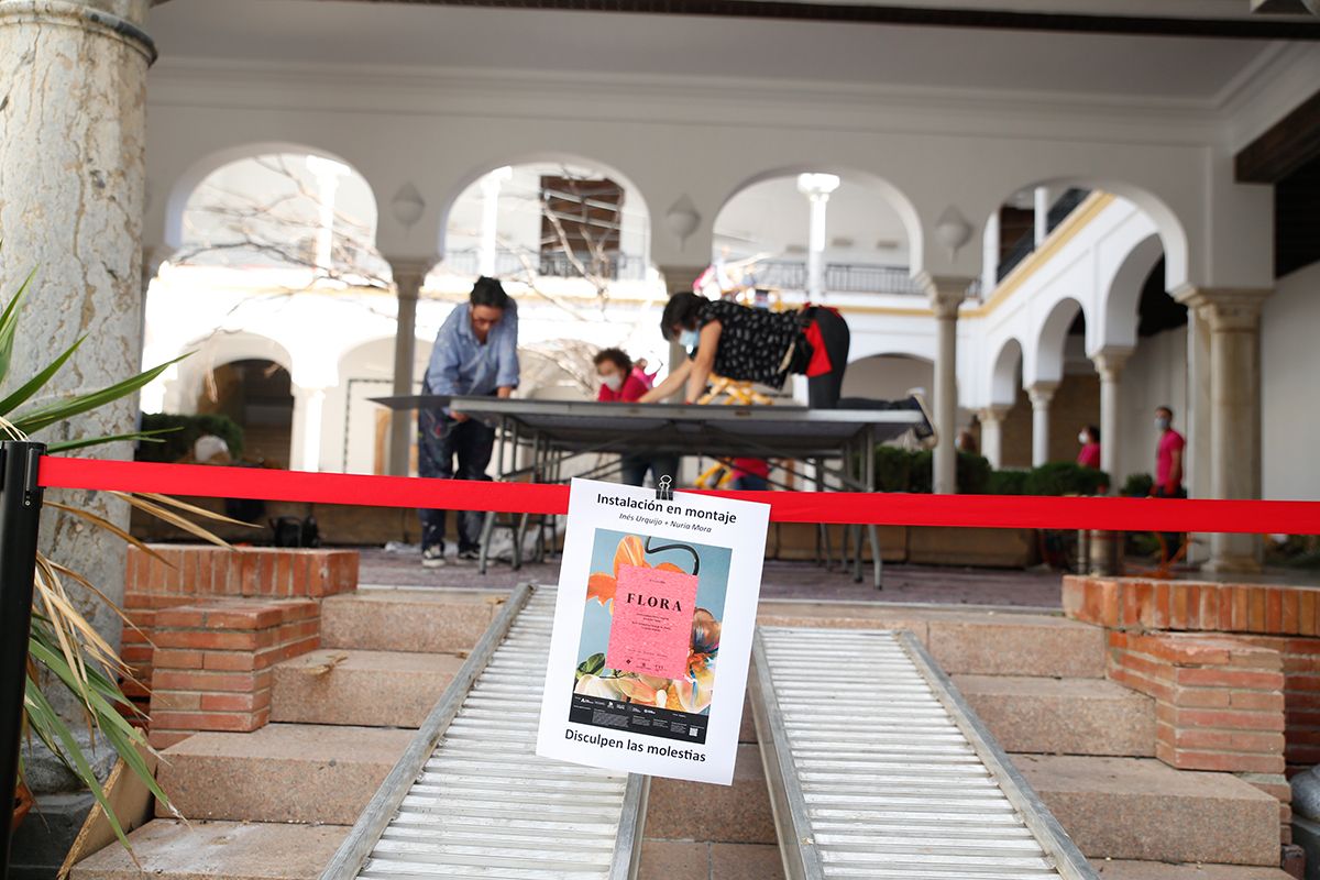 Inés Urquijo y Nuria Mora lideran los preparativos en la instalación del Museo Arqueológico