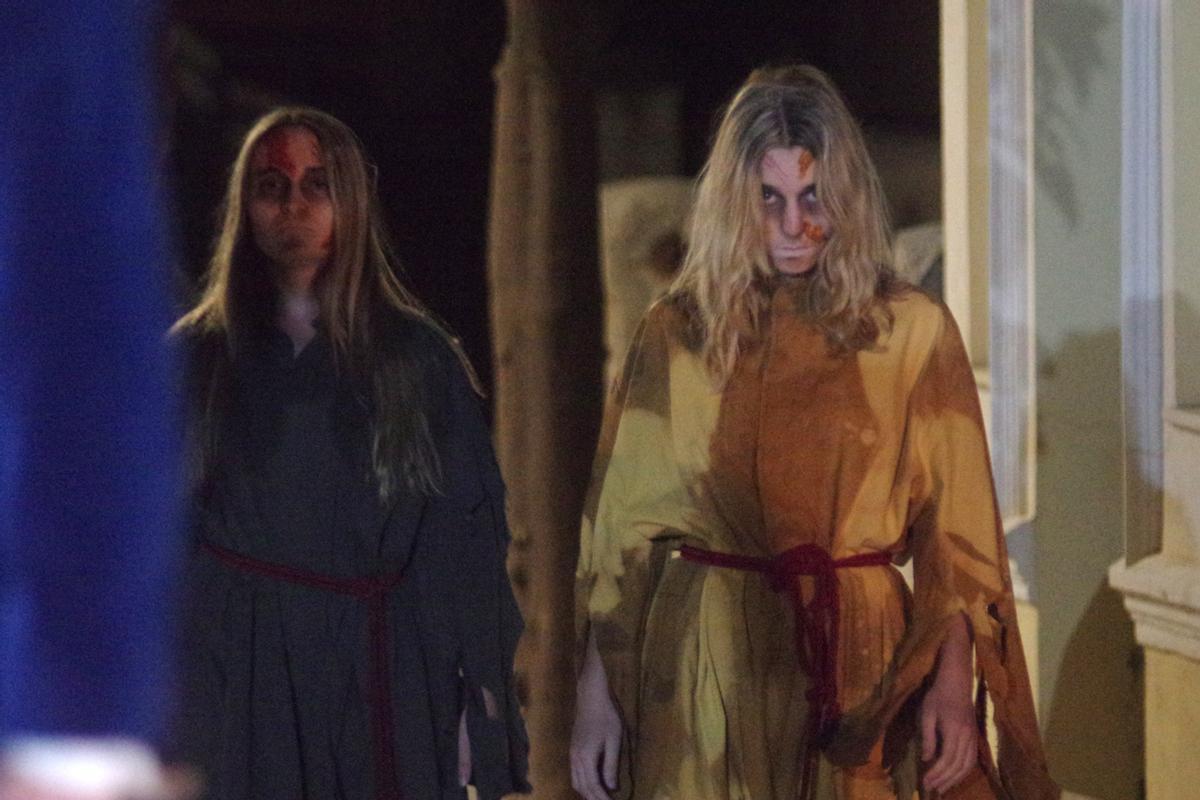 Representación teatral 'Estampas del Tenorio' en el Cementerio San Miguel