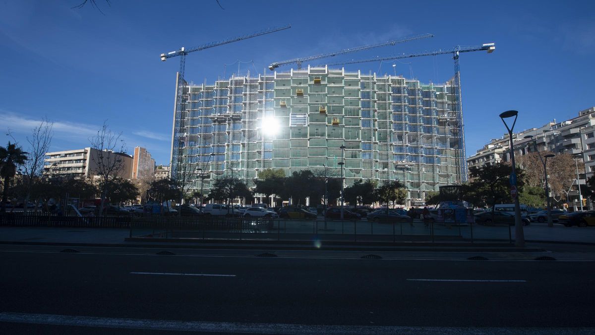 La increíble mutación del Edificio Estel de Barcelona: la mole de ...