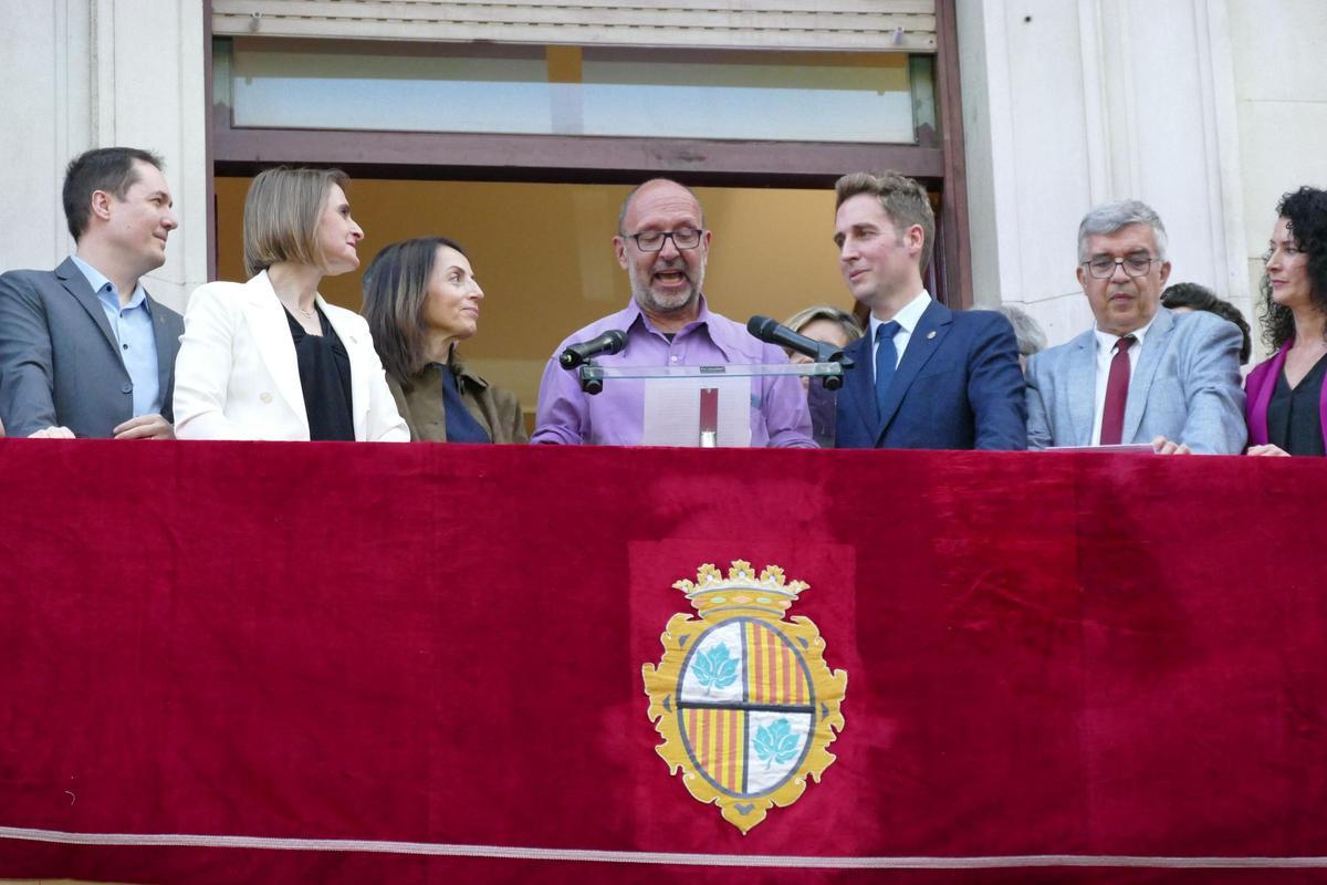 EN IMATGES | Les diferents generacions de la Colla Castellera de Figueres protagonitzen el pregó de Santa Creu