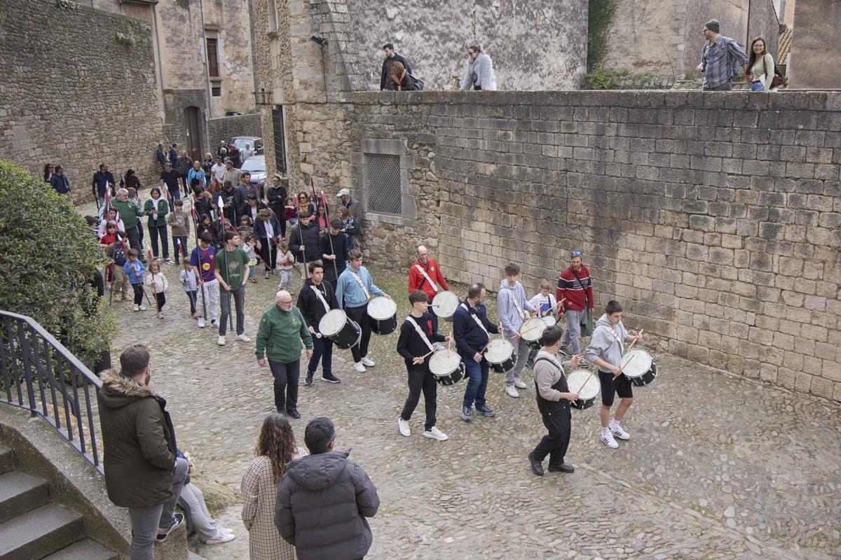 Assaig per a infants dels Manaies
