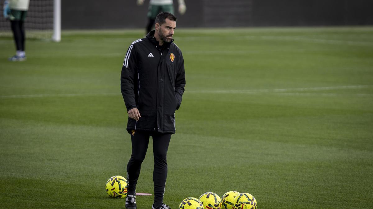 Sellés, durante un entrenamiento en el Ibercaja Estadio.