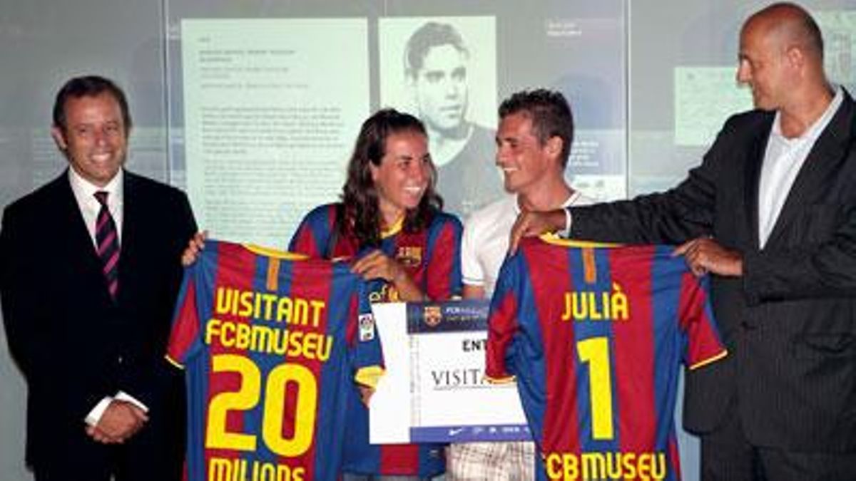 El Museu del Barça, inaugurat el 1984 pel llavors president, Josep Lluís Núñez, ha rebut avui el visitant número 20 milions.