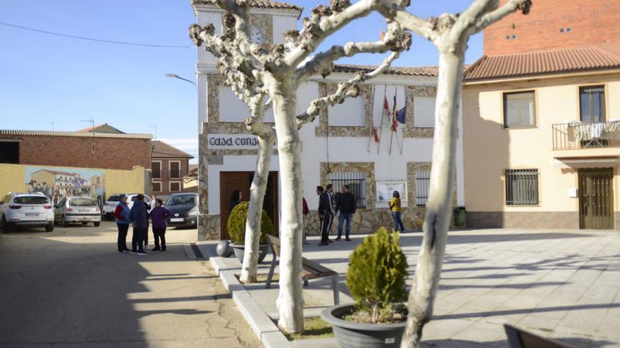 El Ala-37 izará la bandera en Burganes de Valverde