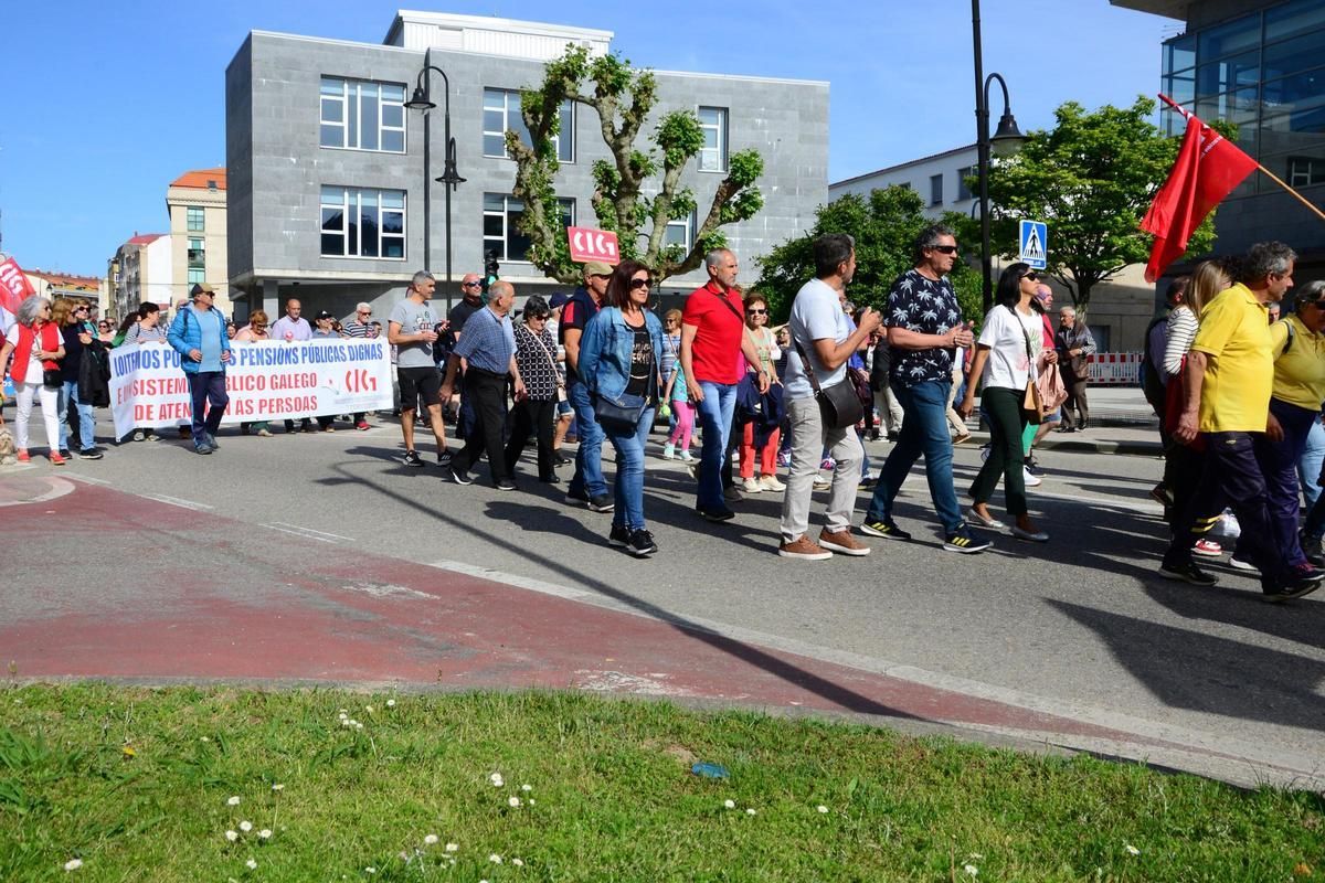 Las imágenes de la manifestación del 1º de Mayo en Cangas