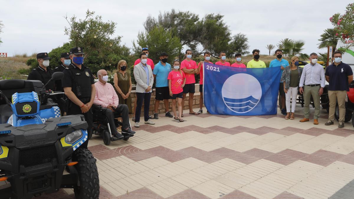 Canet presenta su dispositivo de playa.