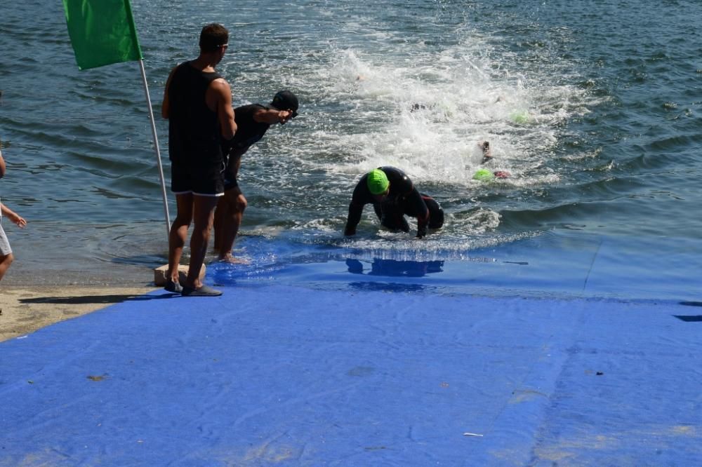 La Travesía a Nado de Moaña reúne a lo mejor del triatlón nacional