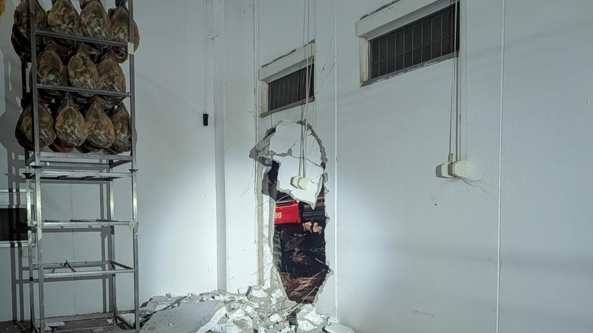 Sucesos Aragón | La dueña del secadero de Encinacorba donde han robado 600 jamones: «Si hay un tercer robo…»