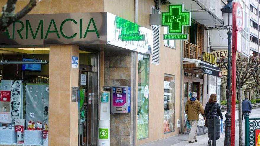 Vista exterior de una farmacia en Galicia.