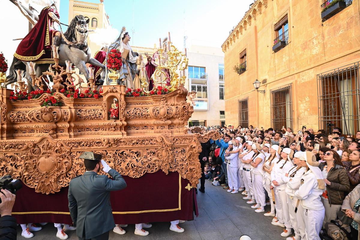 Así salen las procesiones en Elche este Martes Santo Así salen las procesiones en Elche este Martes Santo