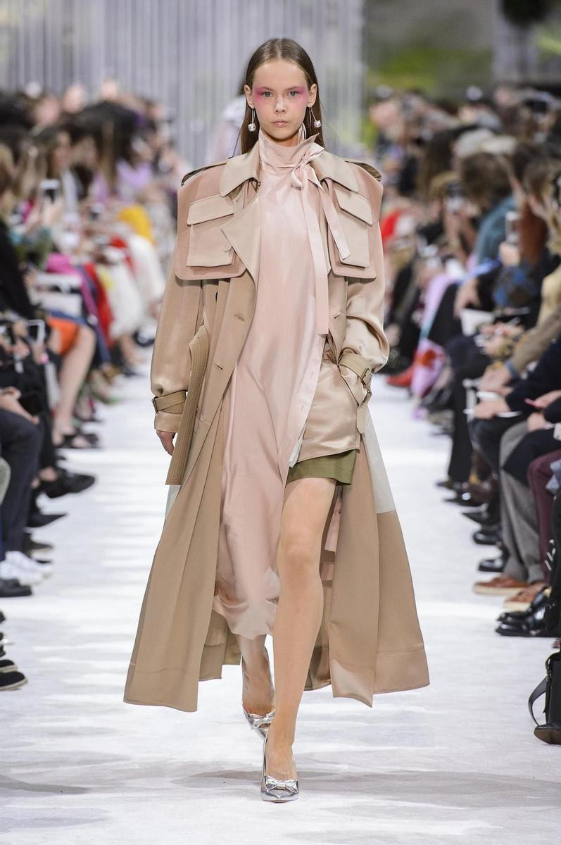 Valentino S18