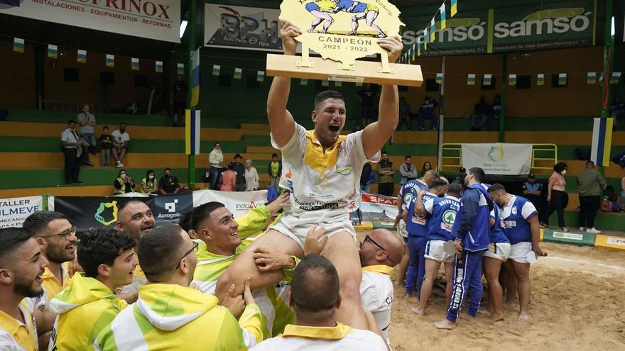 El Agüimes reina en Gáldar